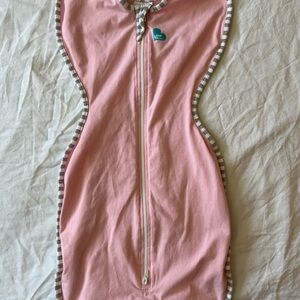 Love to Dream swaddle - size Small